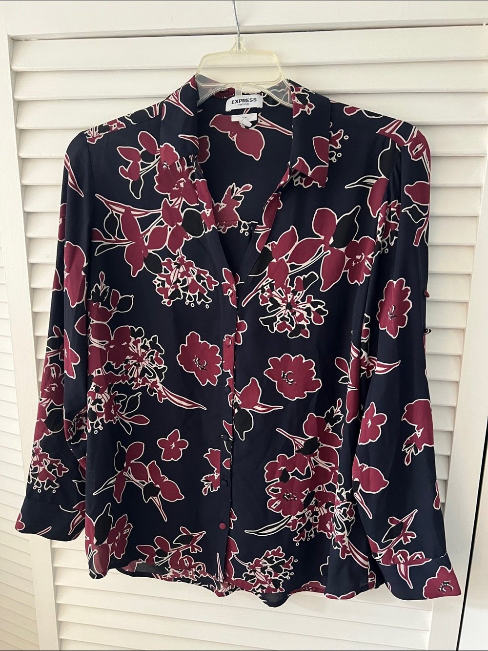 Express Women's Black Floral Button-Up Blouse - Burgundy Print Size XL